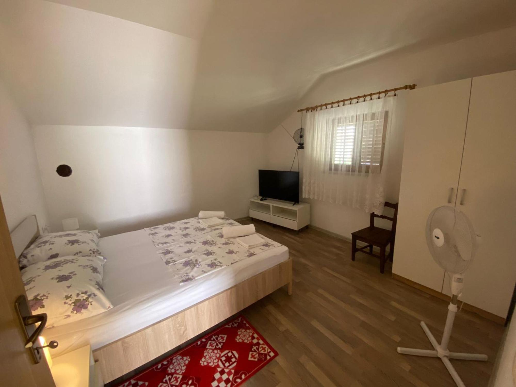 Apartmani Anka 고르니 카린 외부 사진