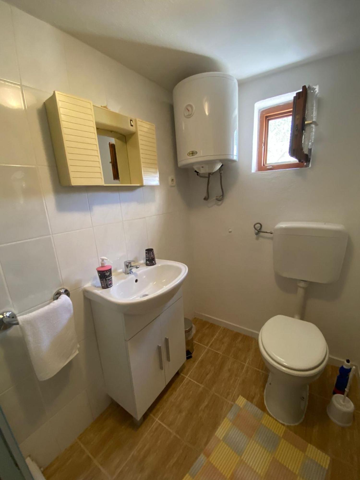 Apartmani Anka 고르니 카린 외부 사진